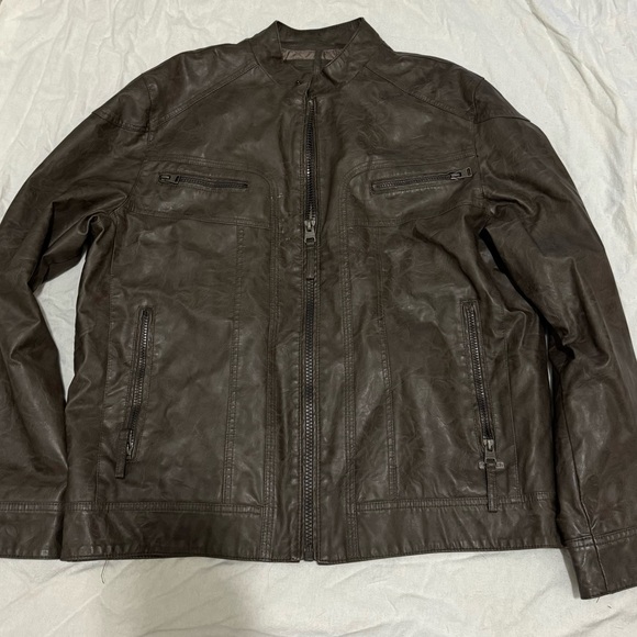 Leather jacket - Picture 1 of 3